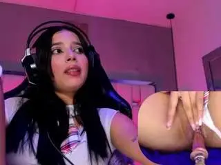 Sweetiecloe  live sex cam