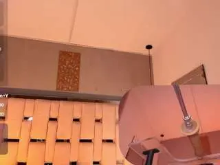 Sweetiecloe  live sex cam