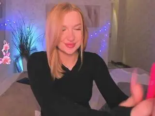 Hollyy-lee  live sex cam