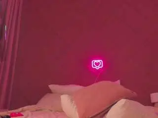Hollyy-lee  live sex cam