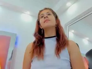 Miaqueen021  live sex cam