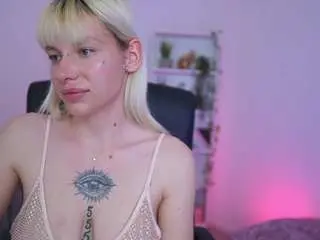 Nadiatiger18  live sex cam