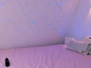 Raevella  live sex cam