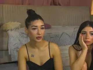 Ariapetite  live sex cam