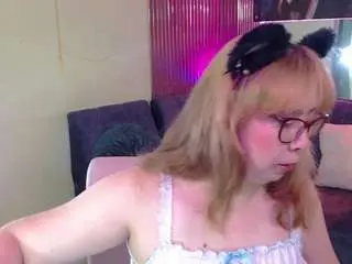 Chloe-prg  live sex cam