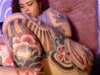 Gaiah77  live sex cam