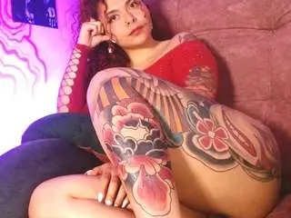 Gaiah77  live sex cam