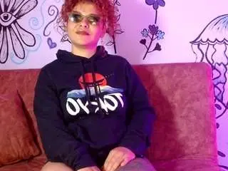 Gaiah77  live sex cam