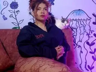 Gaiah77  live sex cam