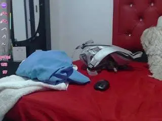 Studtwoapples21  live sex cam