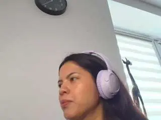 Tell-me-goddess  live sex cam