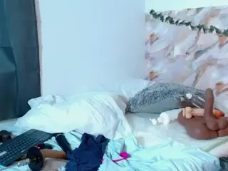 Adisson-petitte  live sex cam