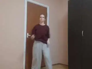 Amadarygiewicz  live sex cam