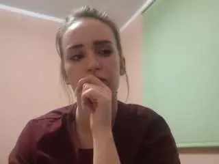 Amadarygiewicz  live sex cam