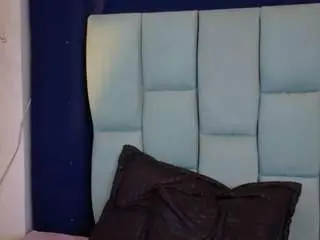Emilyy05  live sex cam