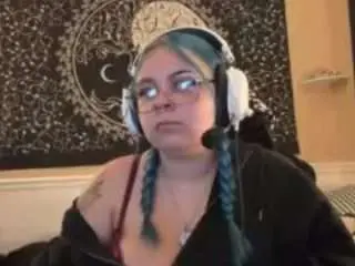Lavishlay  live sex cam