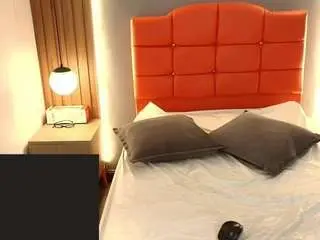 Liaamonroe  live sex cam