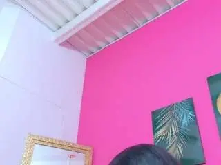 Littlee-emily  live sex cam