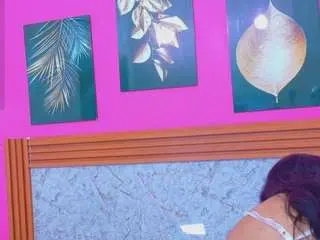 Littlee-emily  live sex cam