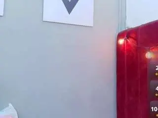 Littlee-emily  live sex cam