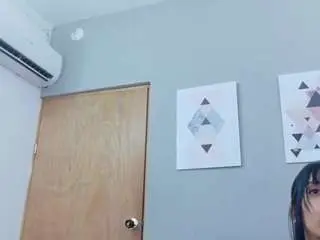 Littlee-emily  live sex cam