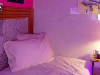 Littlee-emily  live sex cam