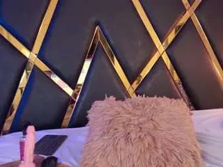 Mia-rouge1  live sex cam