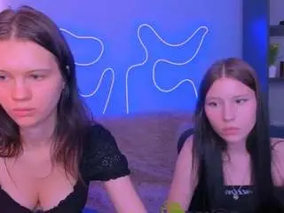 Noelle-woww  live sex cam