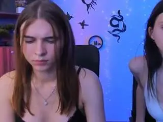 Noelle-woww  live sex cam