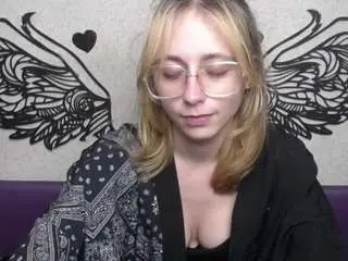 Tracyleett  live sex cam