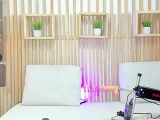 Ambar-reyess  live sex cam