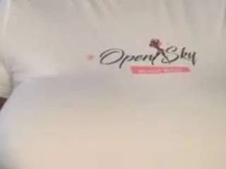 Bustyafribabe  live sex cam