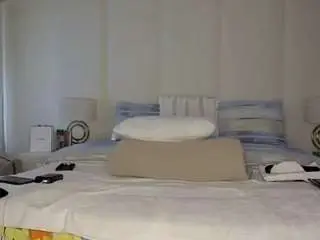 Bustyafribabe  live sex cam