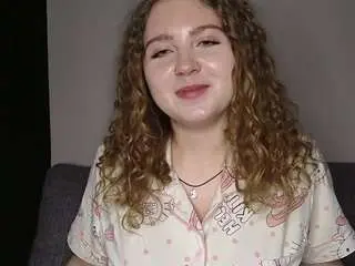 Dominqueschacherer  live sex cam