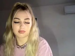 Kandraholesovsky  live sex cam