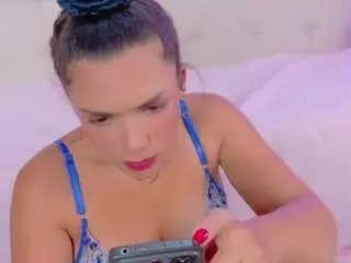 Kimblakee  live sex cam
