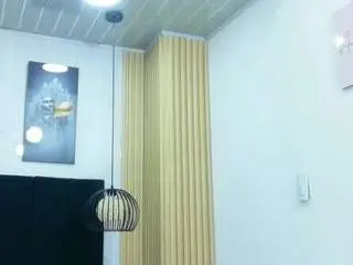 Lilisantos  live sex cam
