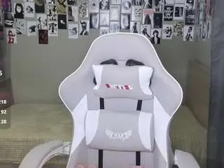 Littlevildevil  live sex cam