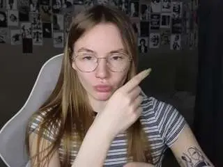 Littlevildevil  live sex cam