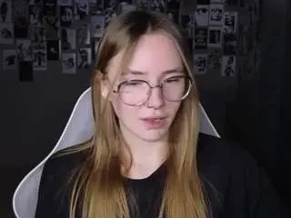 Littlevildevil  live sex cam