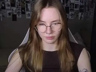 Littlevildevil  live sex cam