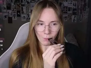 Littlevildevil  live sex cam