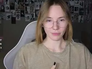 Littlevildevil  live sex cam