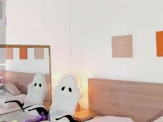 Manyaa1  live sex cam