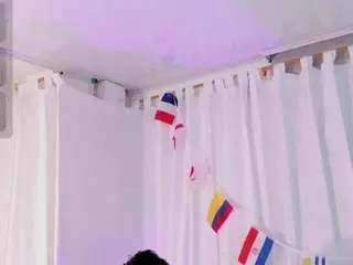 Manyaa1  live sex cam