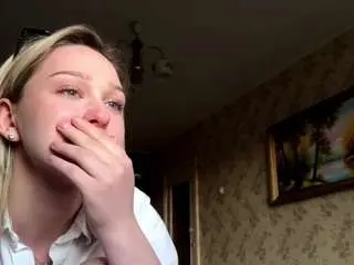 Mayedistasio  live sex cam