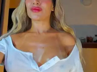 Meghanwolf  live sex cam
