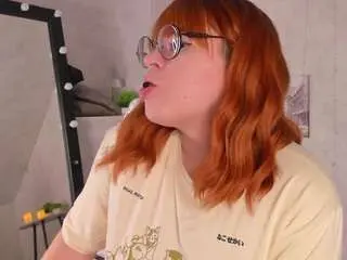 Nelly-collins  live sex cam