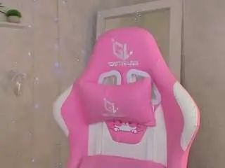 Nelly-collins  live sex cam