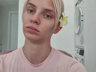 Teressaestabrooks  live sex cam
